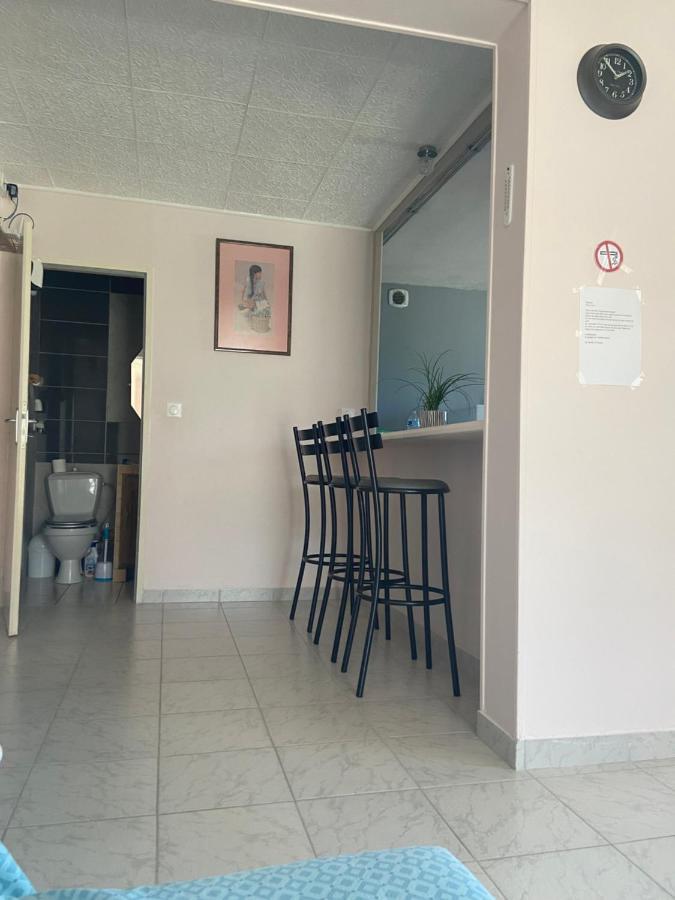 Gite Esprit Etape Saint-Barthelemy-de-Vals Экстерьер фото